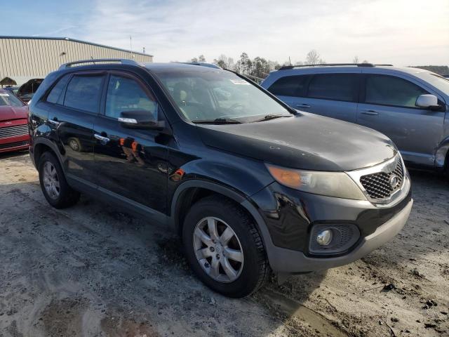 5XYKT3A14BG178287 - 2011 KIA SORENTO BASE BLACK photo 4