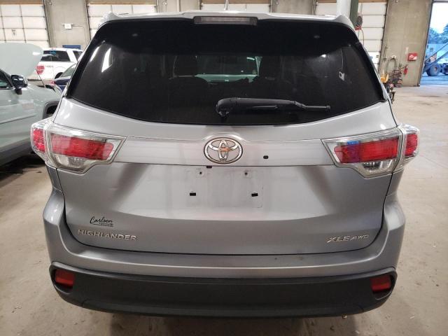5TDJKRFH0FS189416 - 2015 TOYOTA HIGHLANDER XLE SILVER photo 6