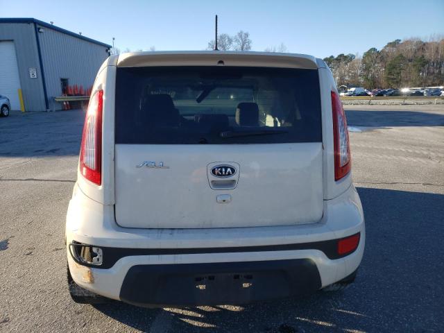 KNDJT2A60D7548944 - 2013 KIA SOUL + CREAM photo 6