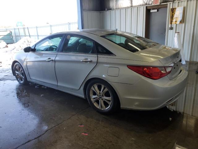 5NPEC4AC0BH001071 - 2011 HYUNDAI SONATA SE SILVER photo 2