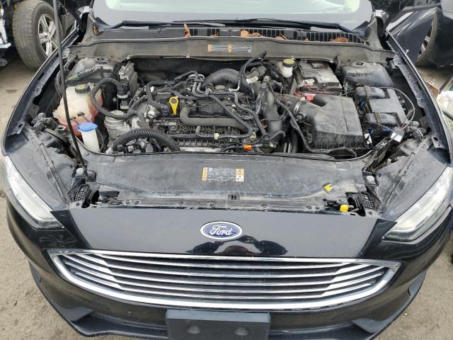 3FA6P0HD0KR203928 - 2019 FORD FUSION SE BLACK photo 11