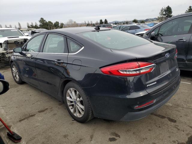 3FA6P0HD0KR203928 - 2019 FORD FUSION SE BLACK photo 2