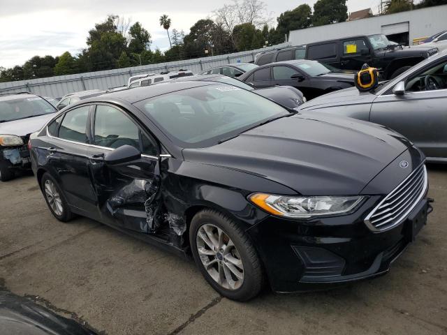 3FA6P0HD0KR203928 - 2019 FORD FUSION SE BLACK photo 4