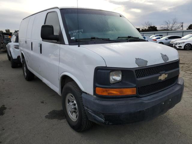 1GCWGFFA7B1116902 - 2011 CHEVROLET EXPRESS G2 WHITE photo 4