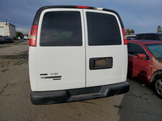 1GCWGFFA7B1116902 - 2011 CHEVROLET EXPRESS G2 WHITE photo 6