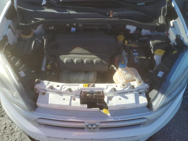 ZFBERFBT9G6C62828 - 2016 RAM PROMASTER SLT Білий фото 11