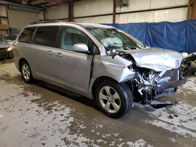 5TDKK3DC4DS396171 - 2013 TOYOTA SIENNA LE SILVER photo 4