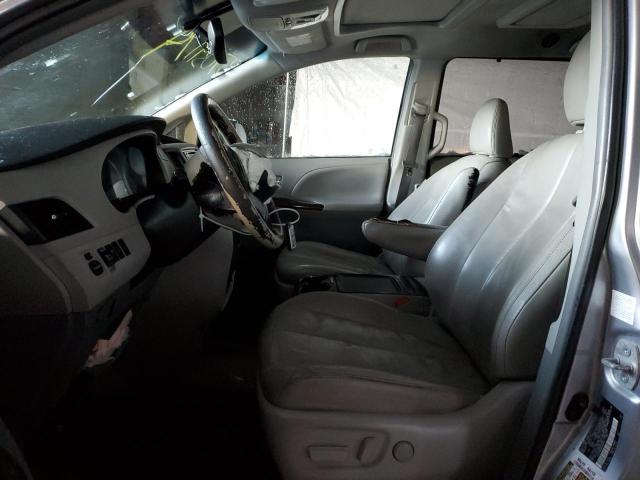 5TDYK3DC0DS391544 - 2013 TOYOTA SIENNA XLE SILVER photo 7