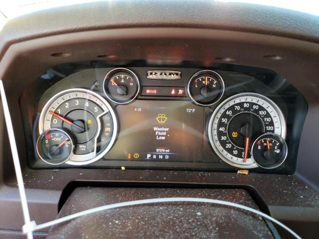 3C6UR4DL3JG189105 - 2018 RAM 2500 SLT ორფეროვანი ფოტო 9