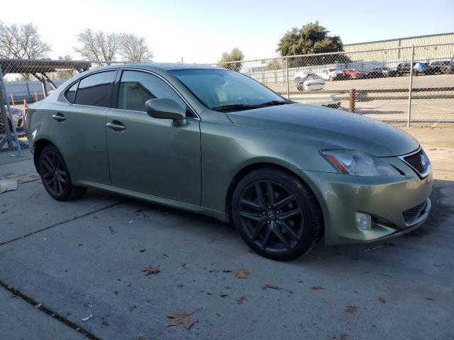 JTHBK262X62003510 - 2006 LEXUS IS 250 GREEN photo 4