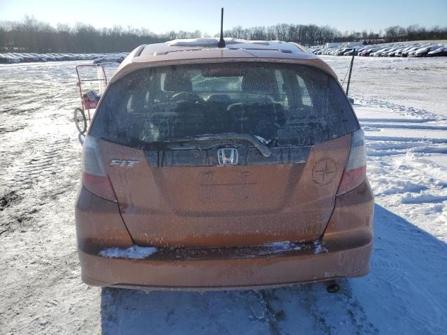 JHMGE8H43AC012373 - 2010 HONDA FIT SPORT ORANGE photo 6