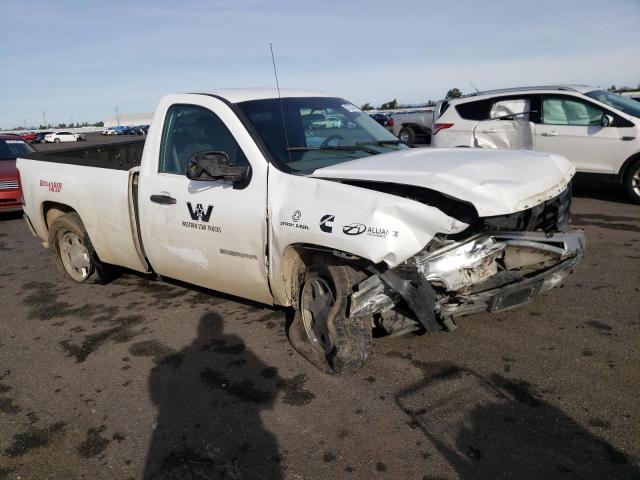 1GTPCTEX8AZ153719 - 2010 GMC SIERRA C1500 WHITE photo 4