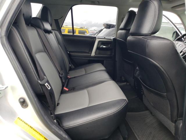 JTEBU5JRXG5325142 - 2016 TOYOTA 4RUNNER SR5/SR5 PREMIUM 银色 照片 11