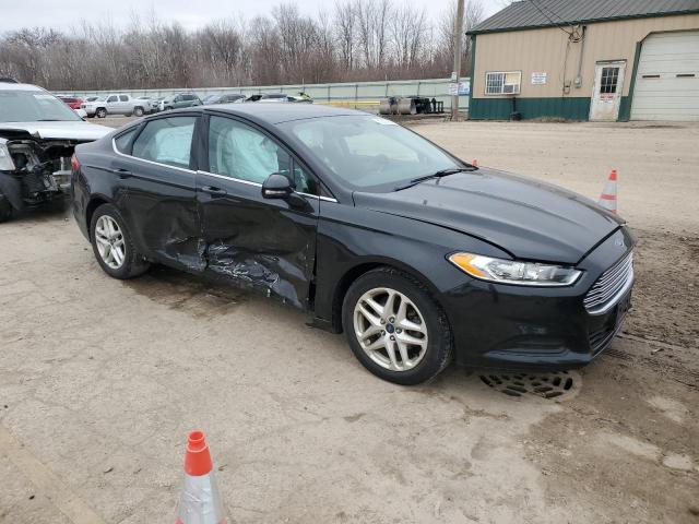 3FA6P0HD0FR303503 - 2015 FORD FUSION SE BLACK photo 4