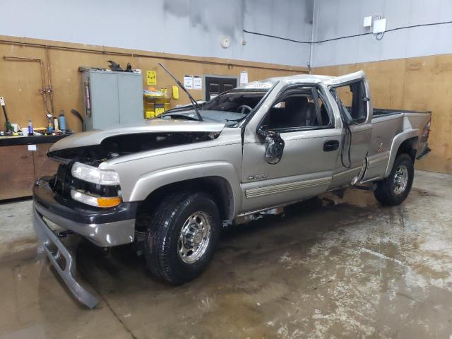 2002 CHEVROLET SILVERADO K2500, 