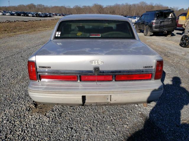 1LNLM81W6VY732852 - 1997 LINCOLN TOWN CAR EXECUTIVE SILVER photo 6