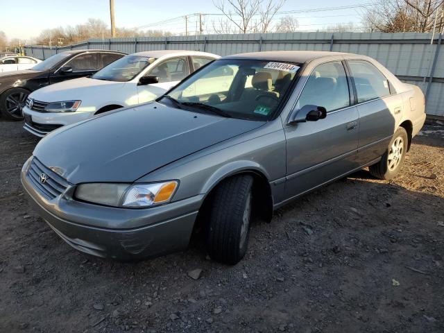 JT2BF22K3X0216381 - 1999 TOYOTA CAMRY LE GRAY photo 1