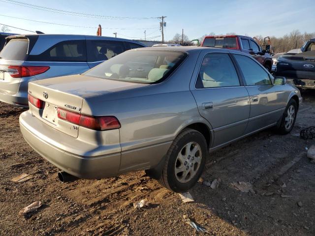 JT2BF22K3X0216381 - 1999 TOYOTA CAMRY LE GRAY photo 3