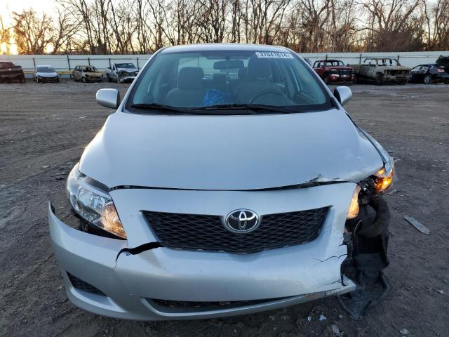 2T1BU4EE8AC339962 - 2010 TOYOTA COROLLA BASE SILVER photo 5