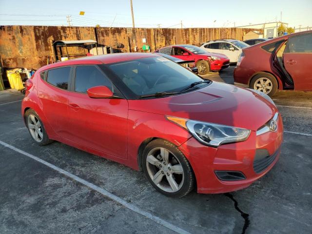 KMHTC6AD6CU066229 - 2012 HYUNDAI VELOSTER RED photo 4