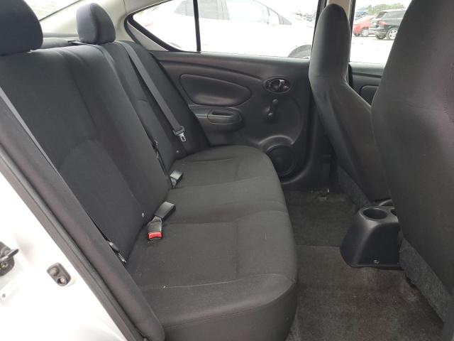 3N1CN7APXFL807689 - 2015 NISSAN VERSA S GRAY photo 10