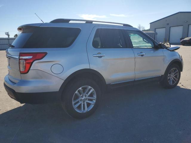 1FM5K7D87FGB56198 - 2015 FORD EXPLORER XLT SILVER photo 3