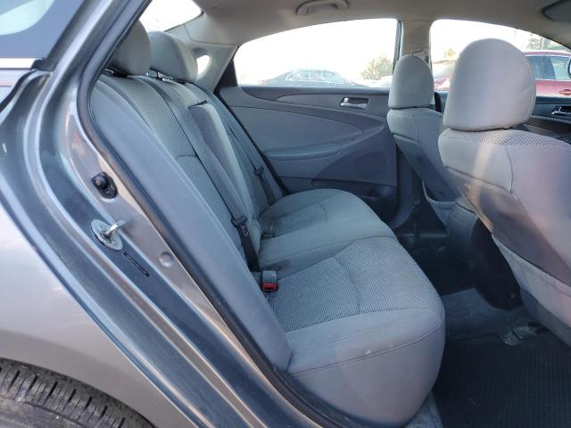 5NPEB4AC0DH712260 - 2013 HYUNDAI SONATA GLS GRAY photo 10