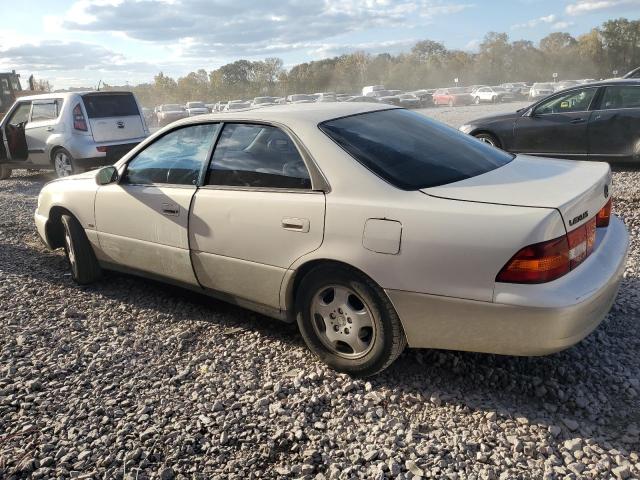 JT8BF28G8X0212058 - 1999 LEXUS ES 300 CREAM photo 2