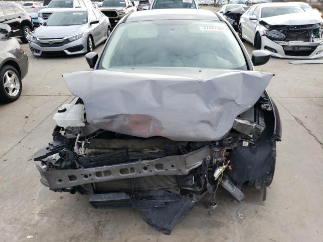 1FAHP3F22CL452145 - 2012 FORD FOCUS SE GRAY photo 5