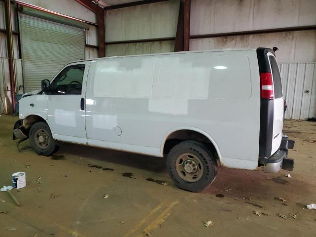 1GCWGAFG7K1344468 - 2019 CHEVROLET EXPRESS G2 WHITE photo 2