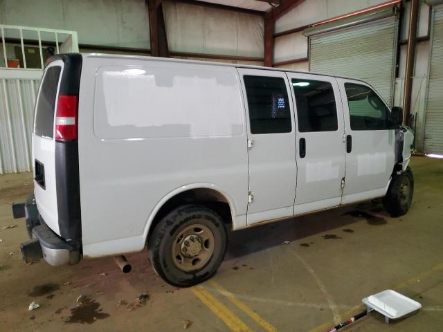 1GCWGAFG7K1344468 - 2019 CHEVROLET EXPRESS G2 WHITE photo 3