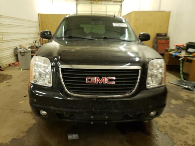 1GKFK33089R181251 - 2009 GMC YUKON SLT BLACK photo 5