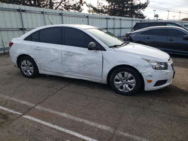 1G1PA5SH9D7216477 - 2013 CHEVROLET CRUZE LS WHITE photo 4