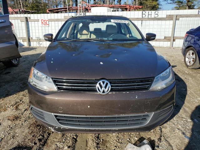 3VWDP7AJ2DM385428 - 2013 VOLKSWAGEN JETTA SE BROWN photo 5