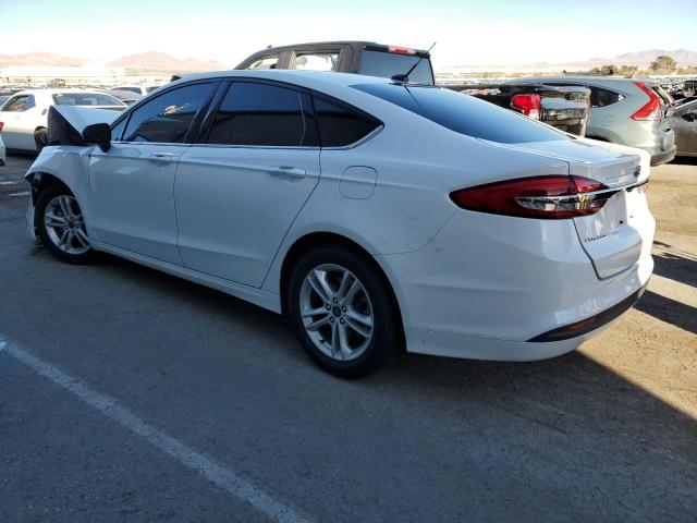 3FA6P0H76JR278092 - 2018 FORD FUSION SE WHITE photo 2