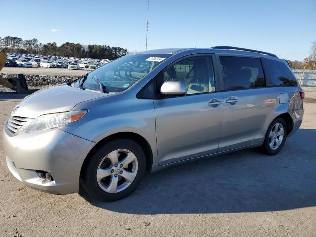 2015 TOYOTA SIENNA LE, 