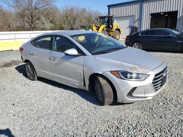 5NPD84LF2HH129955 - 2017 HYUNDAI ELANTRA SE GRAY photo 4