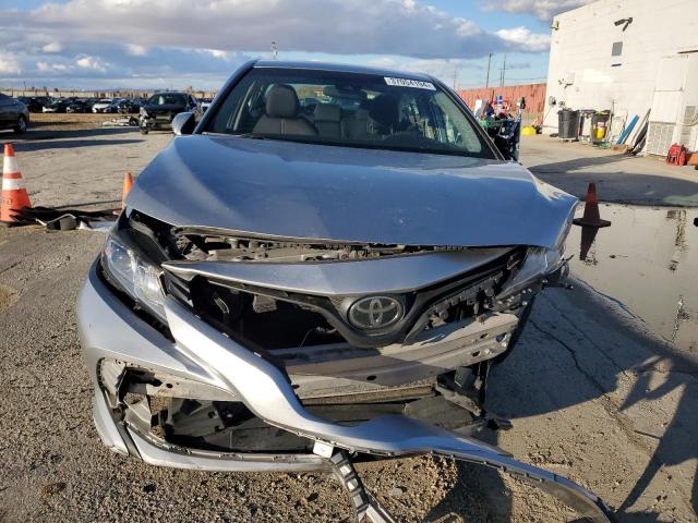 4T1B11HKXKU770652 - 2019 TOYOTA CAMRY L SILVER photo 5