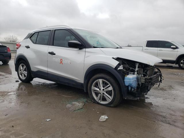 3N1CP5CU5KL537069 - 2019 NISSAN KICKS S SILVER photo 4