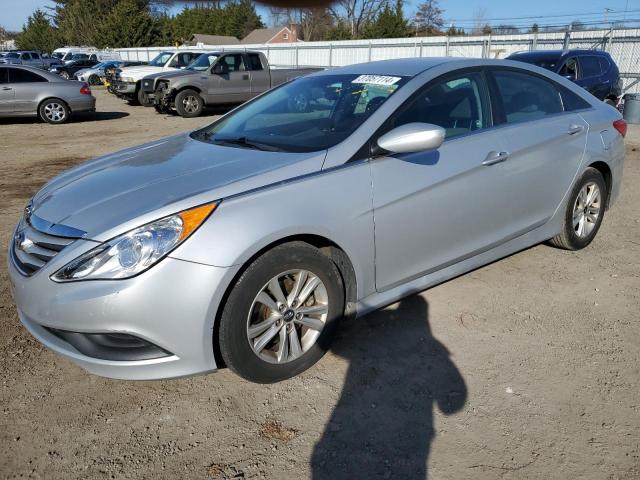 5NPEB4AC8EH887180 - 2014 HYUNDAI SONATA GLS SILVER photo 1