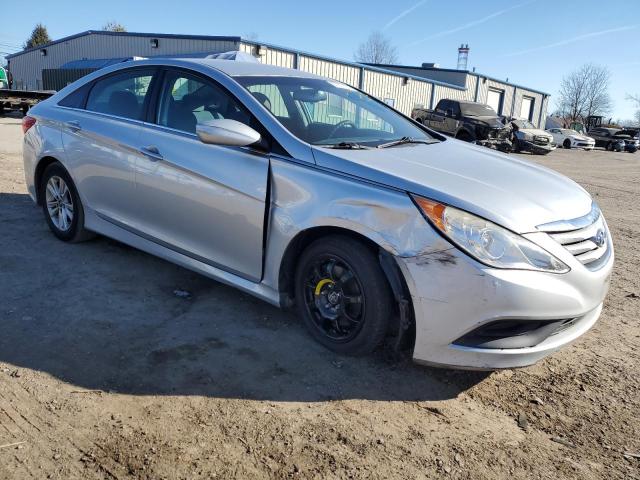 5NPEB4AC8EH887180 - 2014 HYUNDAI SONATA GLS SILVER photo 4