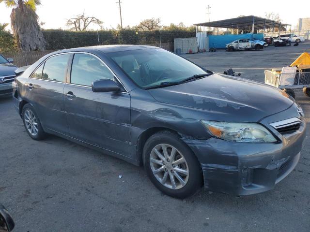 4T1BB3EK0AU116559 - 2010 TOYOTA CAMRY HYBRID GRAY photo 4