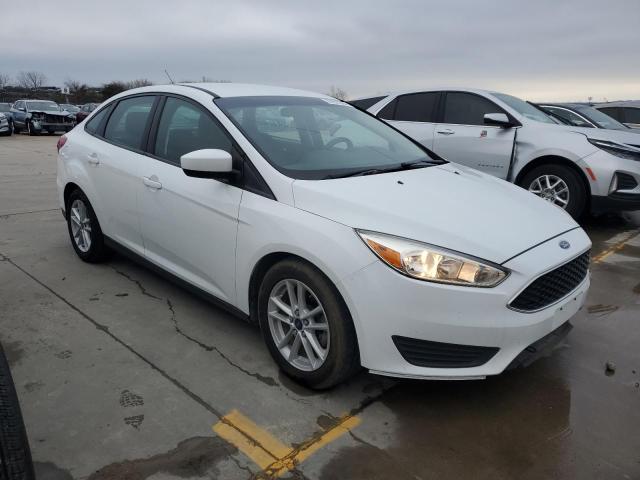 1FADP3F29JL280370 - 2018 FORD FOCUS SE WHITE photo 4