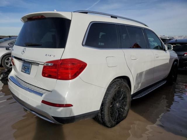 4JGDF7CE8DA218313 - 2013 MERCEDES-BENZ GL 450 4MATIC WHITE photo 3