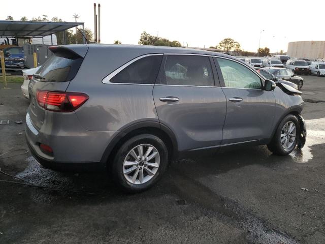 5XYPG4A51LG668433 - 2020 KIA SORENTO S GRAY photo 3