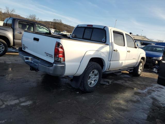 5TFJU4GN5BX002824 - 2011 TOYOTA TACOMA DOUBLE CAB PRERUNNER WHITE photo 3