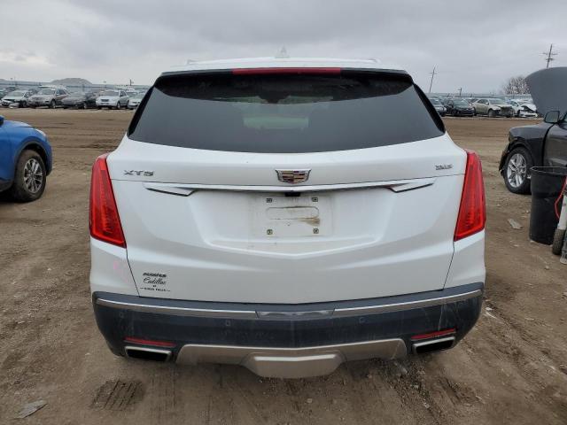 1GYKNFRS2HZ130655 - 2017 CADILLAC XT5 PLATINUM WHITE photo 6