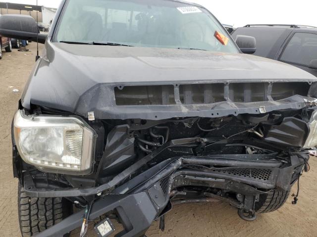 5TFUW5F15HX591751 - 2017 TOYOTA TUNDRA DOUBLE CAB SR/SR5 BLACK photo 11