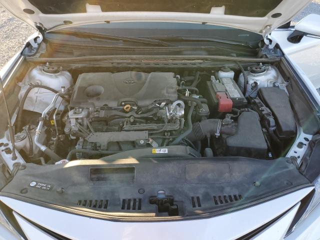 4T1F11AK2MU551974 - 2021 TOYOTA CAMRY XLE WHITE photo 11