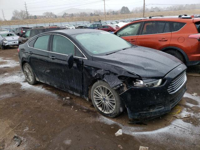 3FA6P0H97GR215836 - 2016 FORD FUSION SE BLACK photo 4